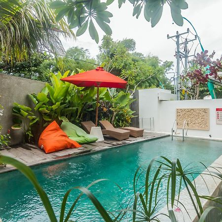 Zen Rooms Seminyak Kayu Jati Εξωτερικό φωτογραφία