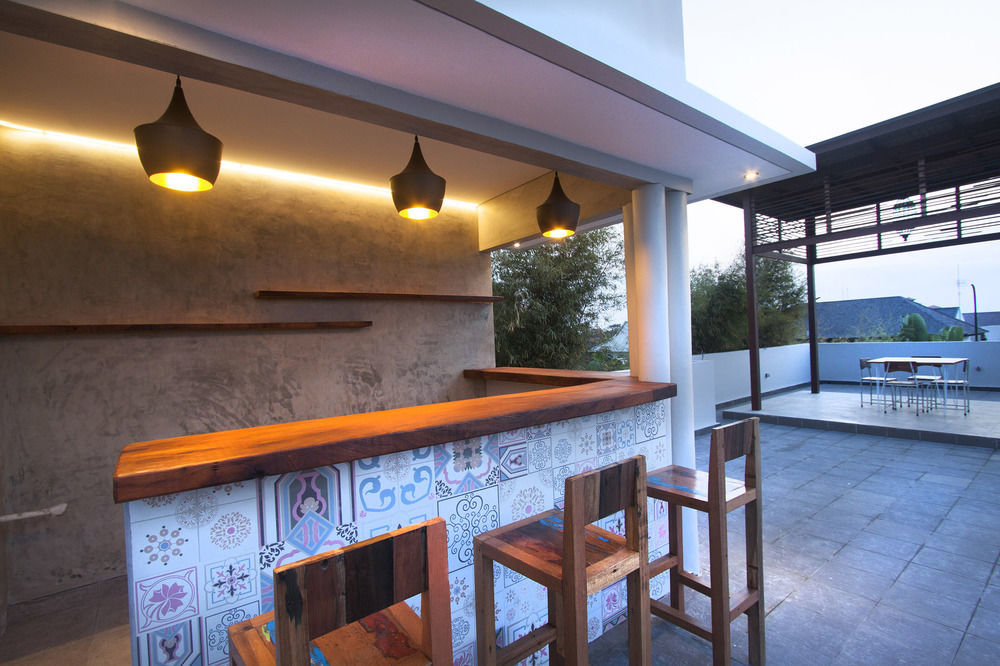 Zen Rooms Seminyak Kayu Jati Εξωτερικό φωτογραφία